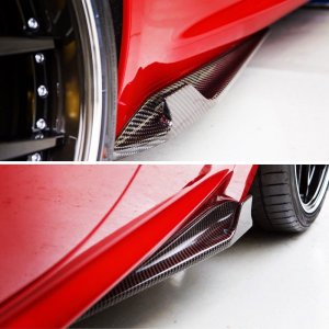 Alfa Romeo 4C Carbon Fiber Side Skirt Set - Shark Fin - w/ Alfa Romeo Logo